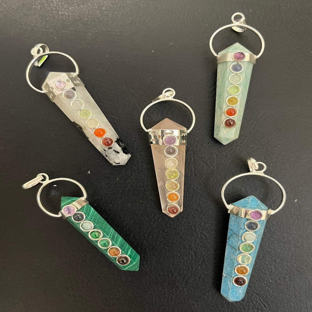 Chakra Pendant Gemstone with Chakra Chips