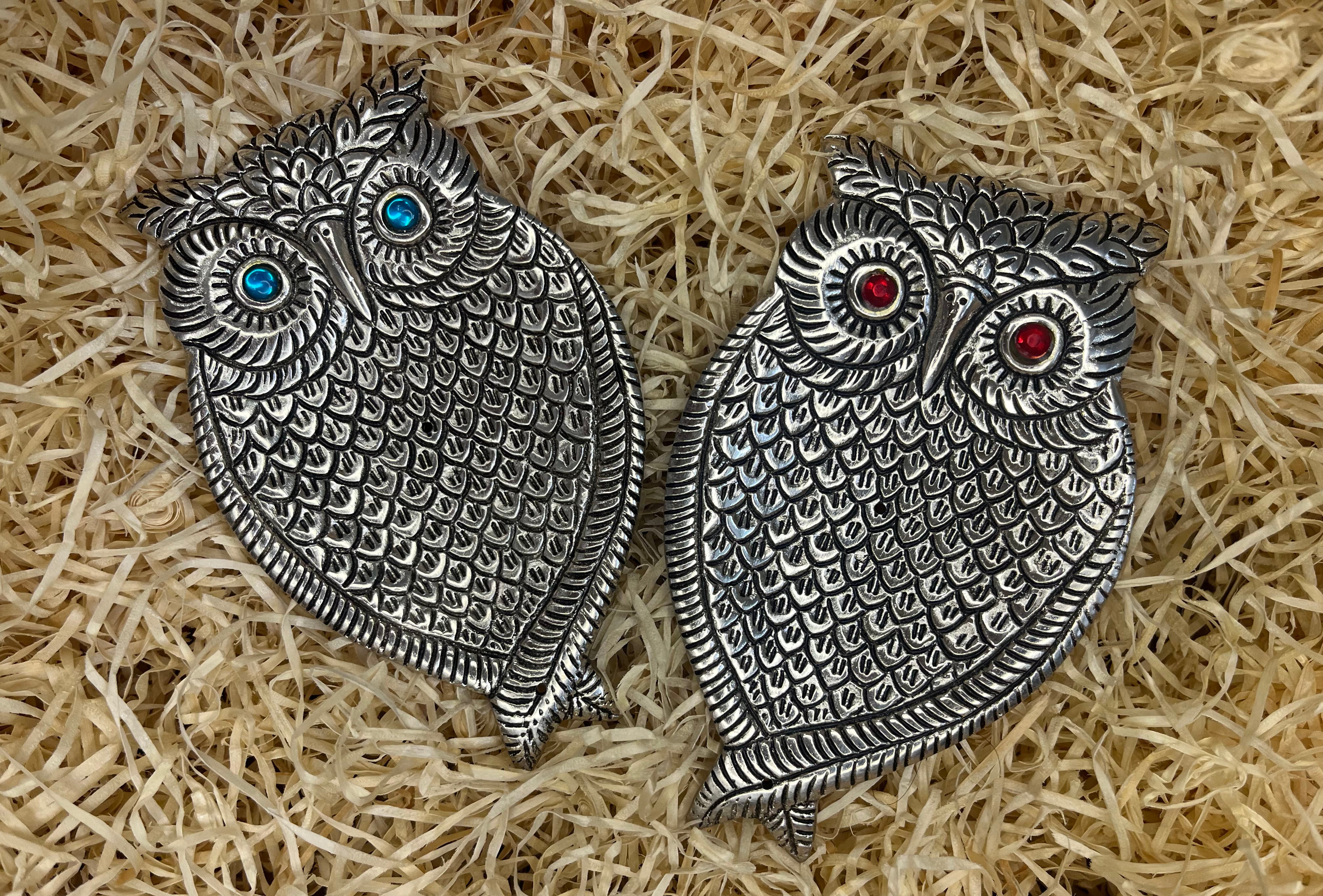 Silver Owl Cone Stand with coloured eyes