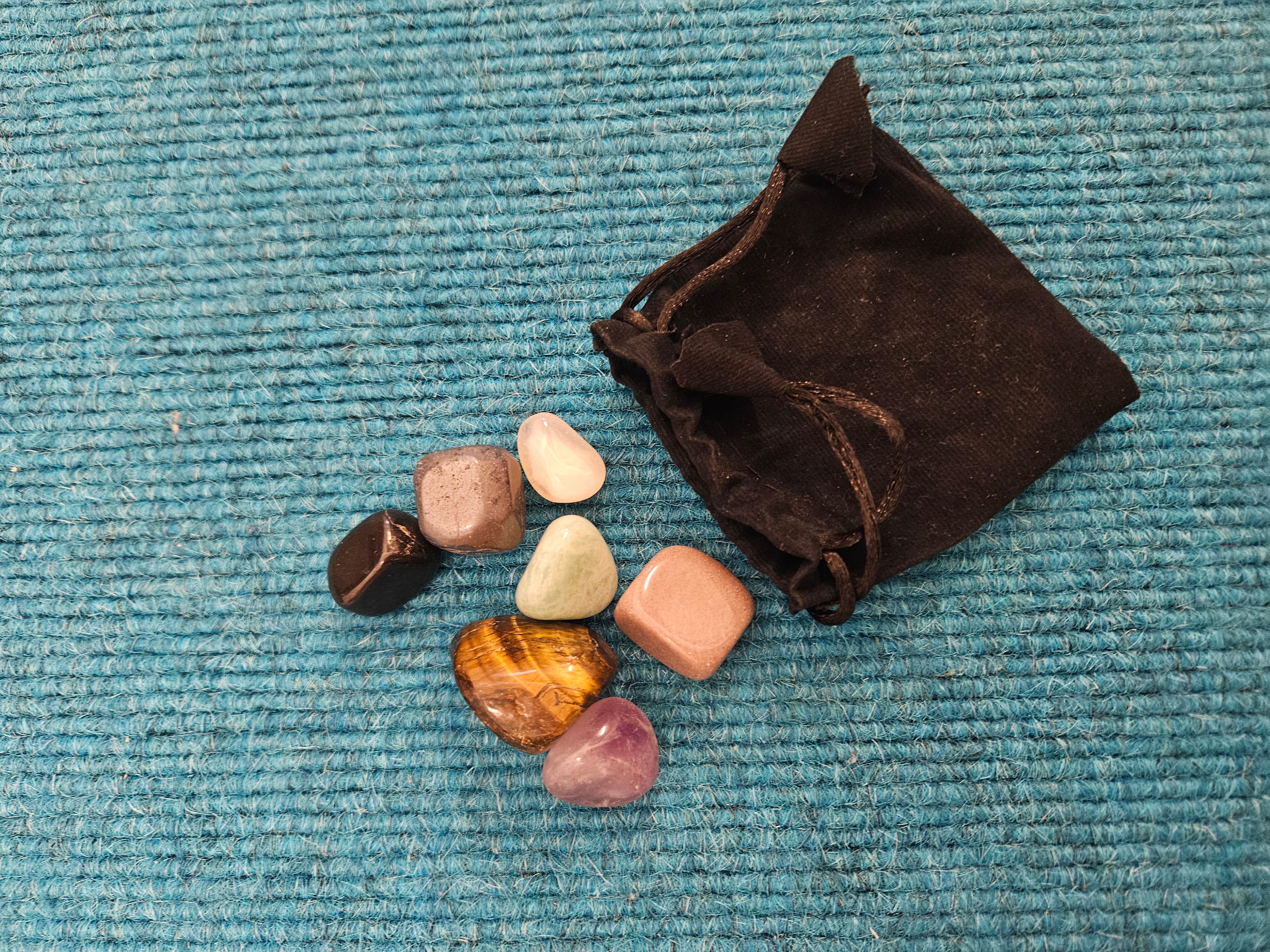 Chakra Tumblestone Set (in velvet pouch)